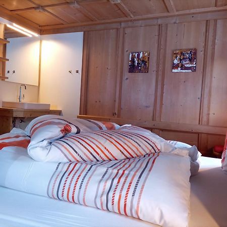 Plonerhof Villa Hopfgarten in Defereggen Szoba fotó